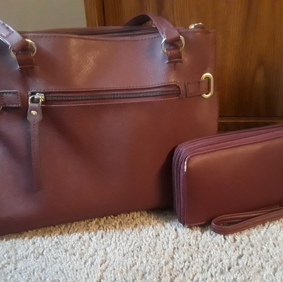 Nicole Miller Bag & Wallet - Picture 2 of 5